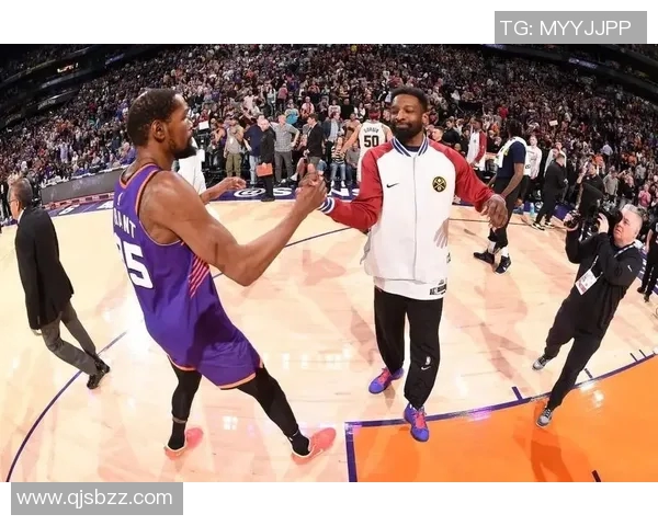 小乔丹身高揭秘：篮球场上的巨星如何影响比赛与风格